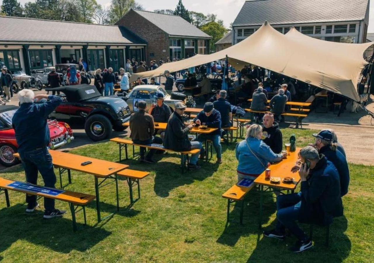 Duclos At Bicester Heritage Exteriér fotografie